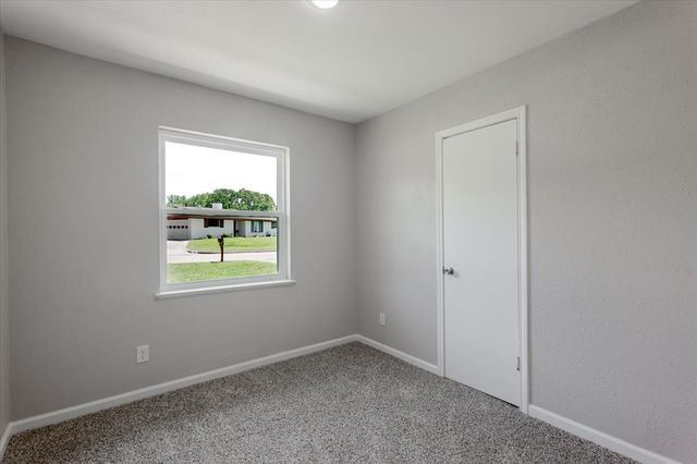 1017 SE 21st Street, Mineral Wells, TX 76067