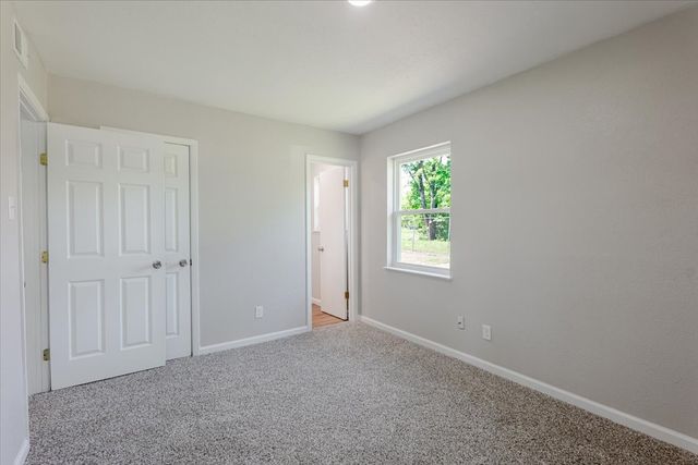 1017 SE 21st Street, Mineral Wells, TX 76067