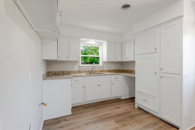 1017 SE 21st Street, Mineral Wells, TX 76067