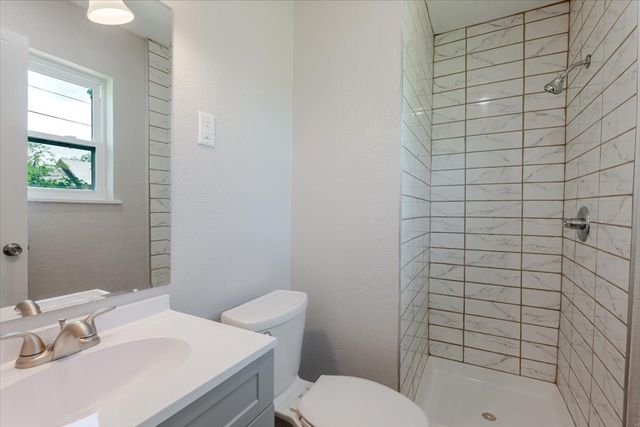 1017 SE 21st Street, Mineral Wells, TX 76067