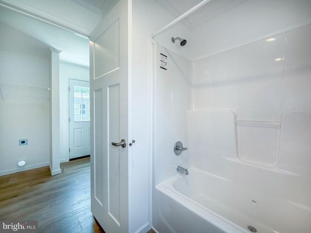 5128 GOWAN DR, Morrisville, PA 19067