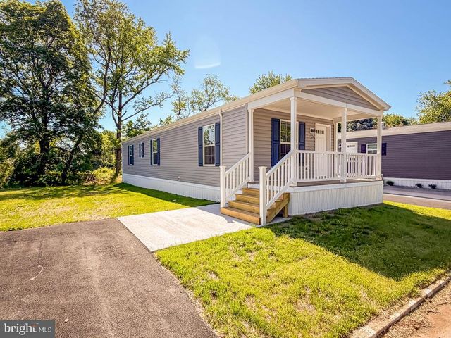 5128 GOWAN DR, Morrisville, PA 19067