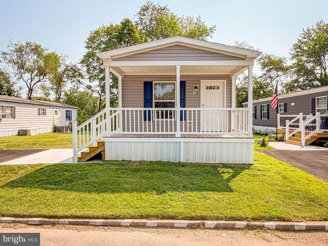 5128 GOWAN DR, Morrisville, PA 19067
