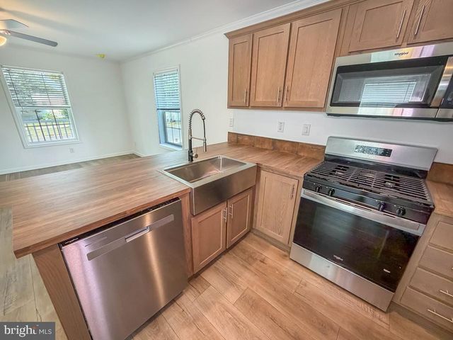 5128 GOWAN DR, Morrisville, PA 19067