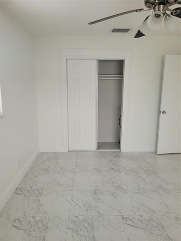 770 NE 38th Street F, Oakland Park, FL 33334