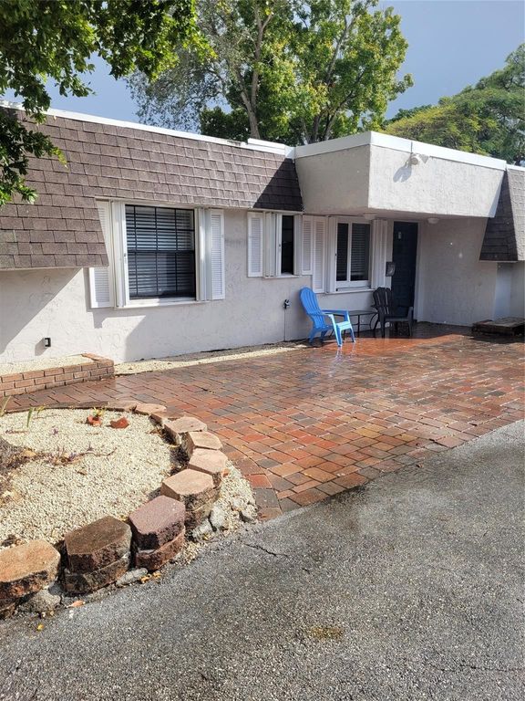 770 NE 38th Street F, Oakland Park, FL 33334