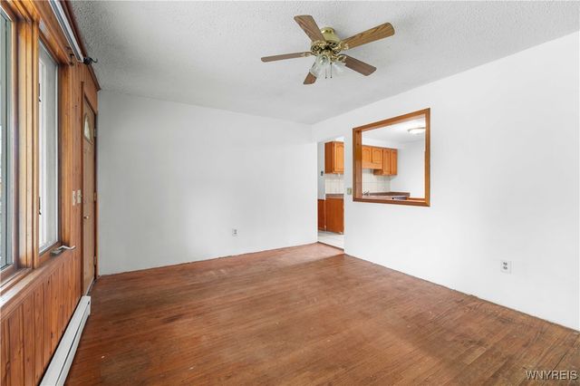 33 Lerczak Drive, Evans, NY 14006