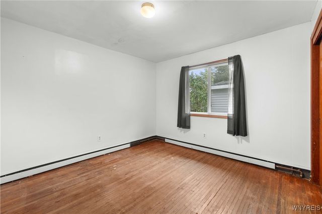 33 Lerczak Drive, Evans, NY 14006