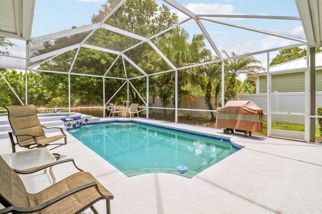 654 NE Little Kayak Point, Port Saint Lucie, FL 34983