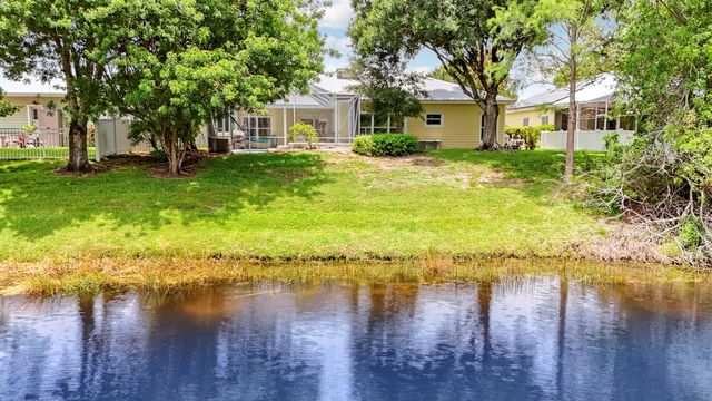 654 NE Little Kayak Point, Port Saint Lucie, FL 34983