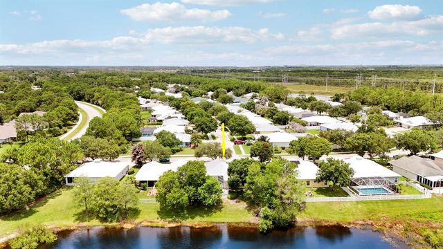 654 NE Little Kayak Point, Port Saint Lucie, FL 34983