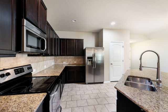 8831 Belgian, San Antonio, TX 78254