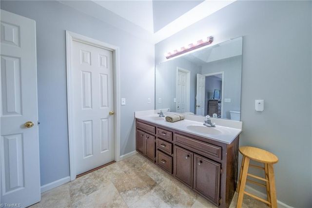 1930 Glenridge Drive, Kernersville, NC 27284