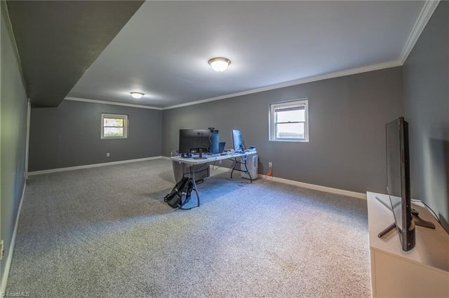 1930 Glenridge Drive, Kernersville, NC 27284