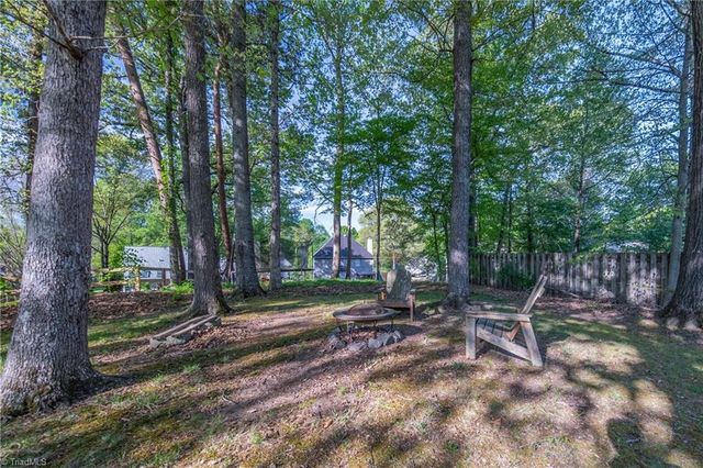 1930 Glenridge Drive, Kernersville, NC 27284
