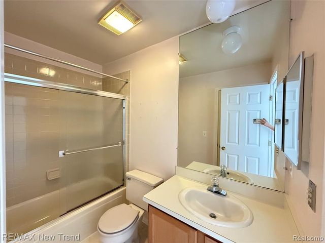 4356 Pine Ridge Court, Ann Arbor, MI 48105