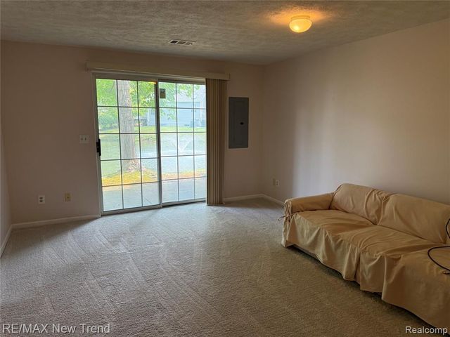 4356 Pine Ridge Court, Ann Arbor, MI 48105