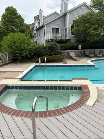 4356 Pine Ridge Court, Ann Arbor, MI 48105