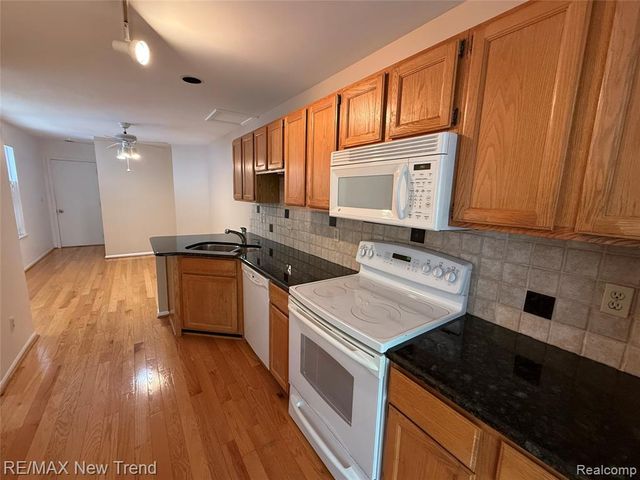 4356 Pine Ridge Court, Ann Arbor, MI 48105