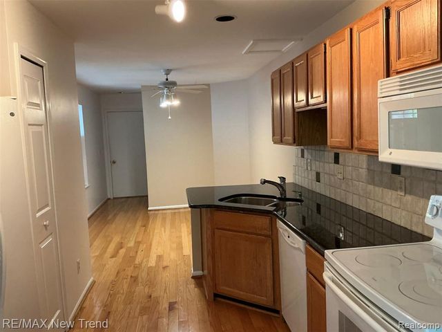 4356 Pine Ridge Court, Ann Arbor, MI 48105