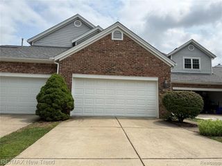 4356 Pine Ridge Court, Ann Arbor, MI 48105