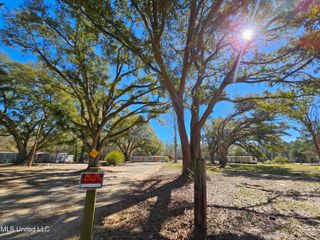 23061 Road 262, Picayune, MS 39466