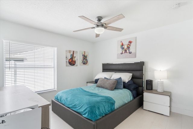 3780 Cypress Lake Drive, Lake Worth, FL 33467