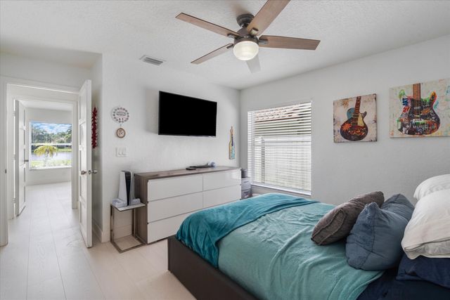 3780 Cypress Lake Drive, Lake Worth, FL 33467