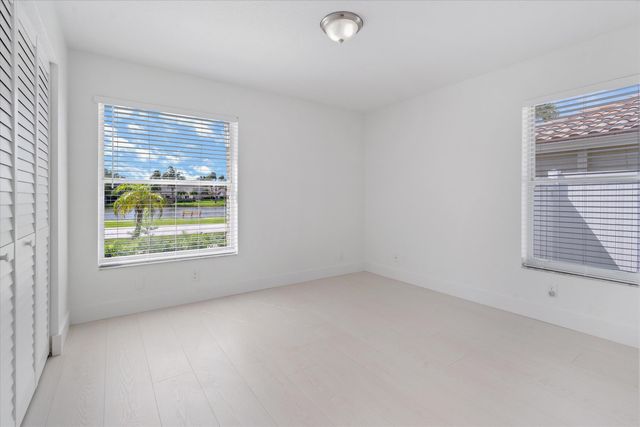 3780 Cypress Lake Drive, Lake Worth, FL 33467