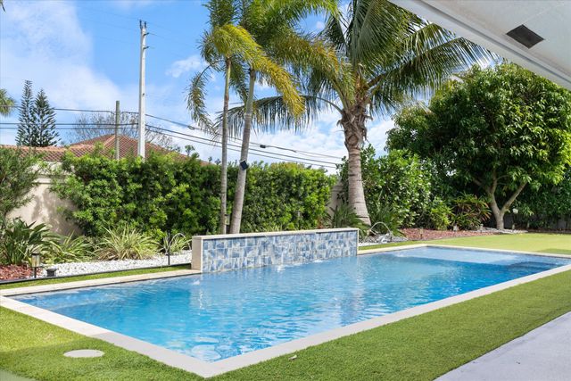 3780 Cypress Lake Drive, Lake Worth, FL 33467