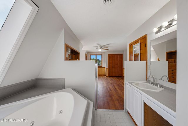 138 County Road 444, Athens, TN 37303