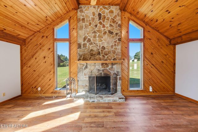 138 County Road 444, Athens, TN 37303