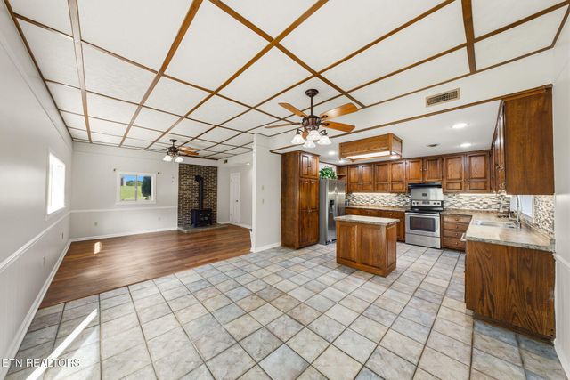 138 County Road 444, Athens, TN 37303