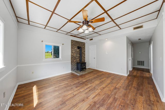 138 County Road 444, Athens, TN 37303