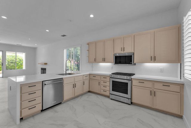 74613 Waterlily Circle, Palm Desert, CA 92260