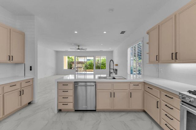 74613 Waterlily Circle, Palm Desert, CA 92260