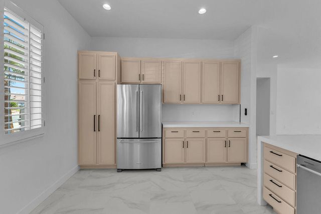 74613 Waterlily Circle, Palm Desert, CA 92260