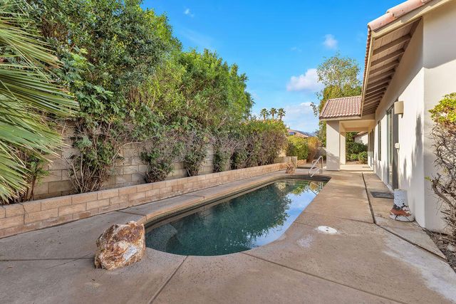 74613 Waterlily Circle, Palm Desert, CA 92260
