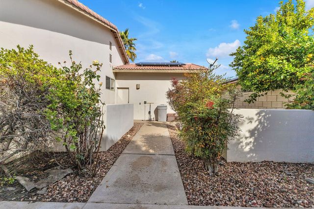 74613 Waterlily Circle, Palm Desert, CA 92260