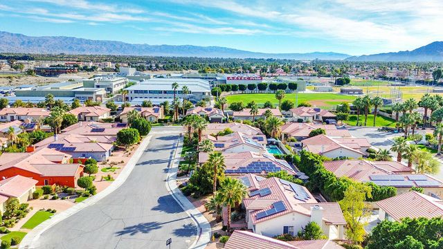 74613 Waterlily Circle, Palm Desert, CA 92260