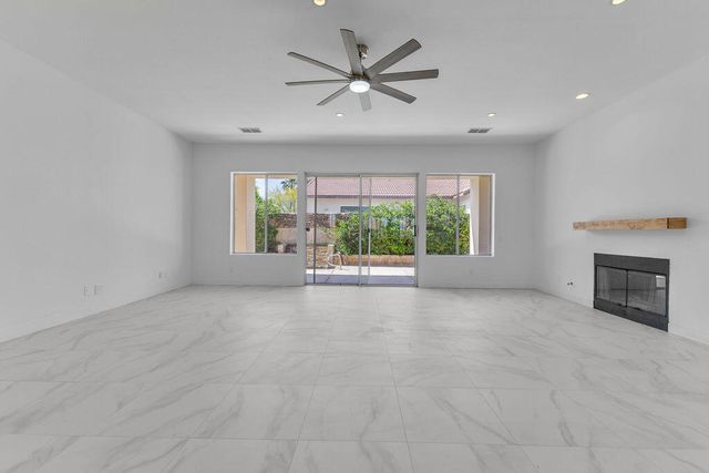 74613 Waterlily Circle, Palm Desert, CA 92260