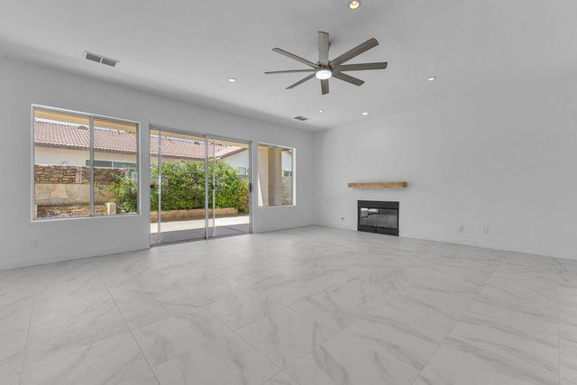 74613 Waterlily Circle, Palm Desert, CA 92260