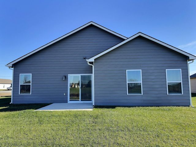 1705 Casey, Newton, KS 67114