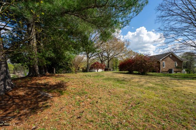 1616 Roberson Road, Hixson, TN 37343