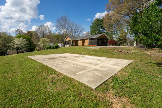 1616 Roberson Road, Hixson, TN 37343