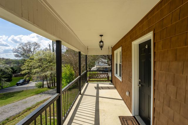 1616 Roberson Road, Hixson, TN 37343