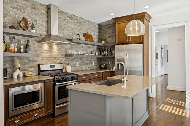 1 Claiborne St, Nashville, TN 37210