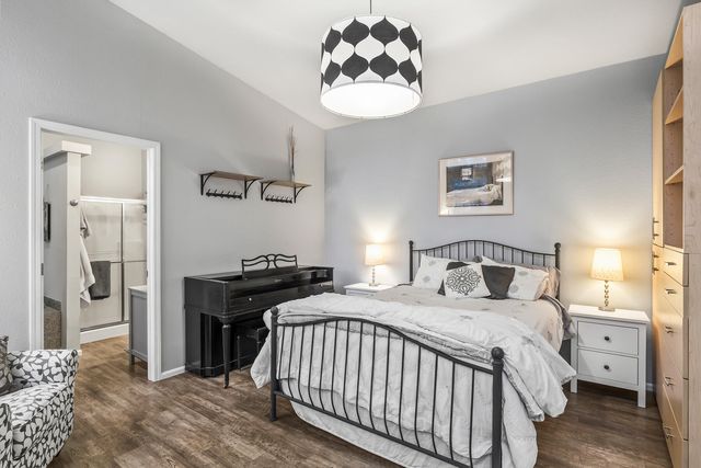 19930 Limelight Drive 421, Bend, OR 97702