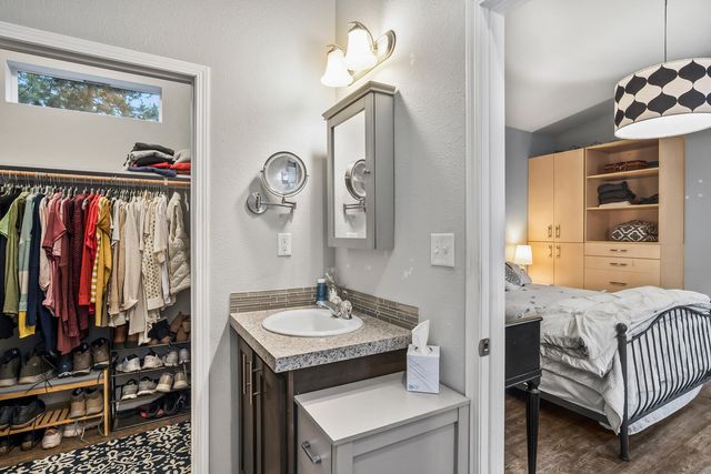 19930 Limelight Drive 421, Bend, OR 97702