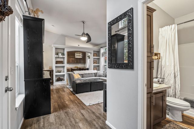 19930 Limelight Drive 421, Bend, OR 97702